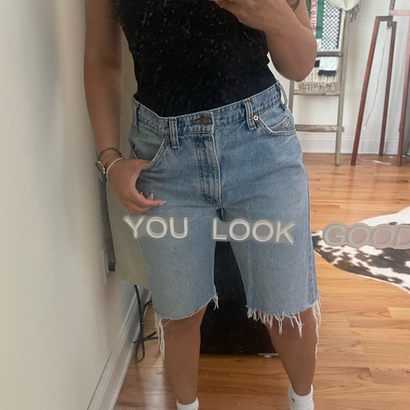 Vintage Levi Bermuda shorts Women’s Size 6/8 - Picture 5 of 8